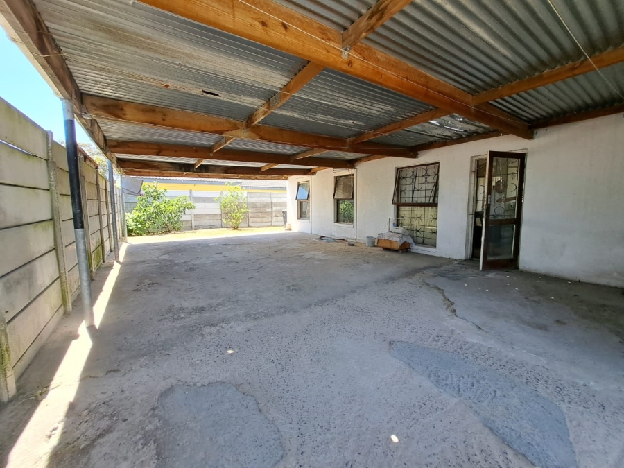 3 Bedroom Property for Sale in Electric City Western Cape